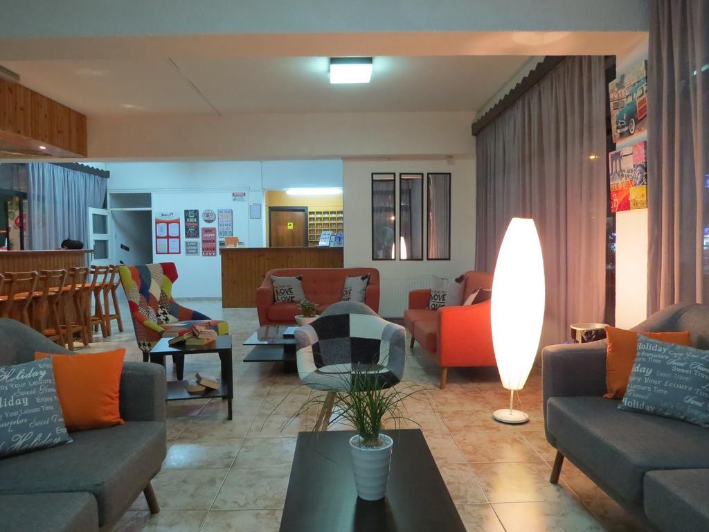 Hotel de apartamente Carina 2*