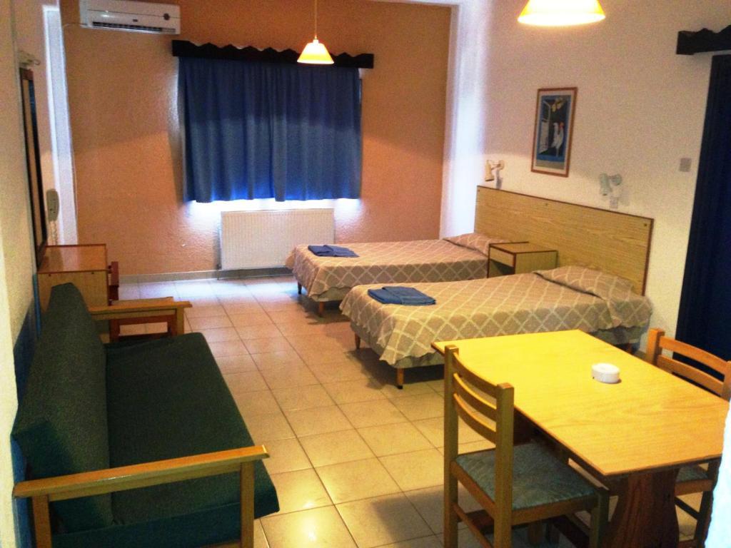 Hotel de apartamente Carina